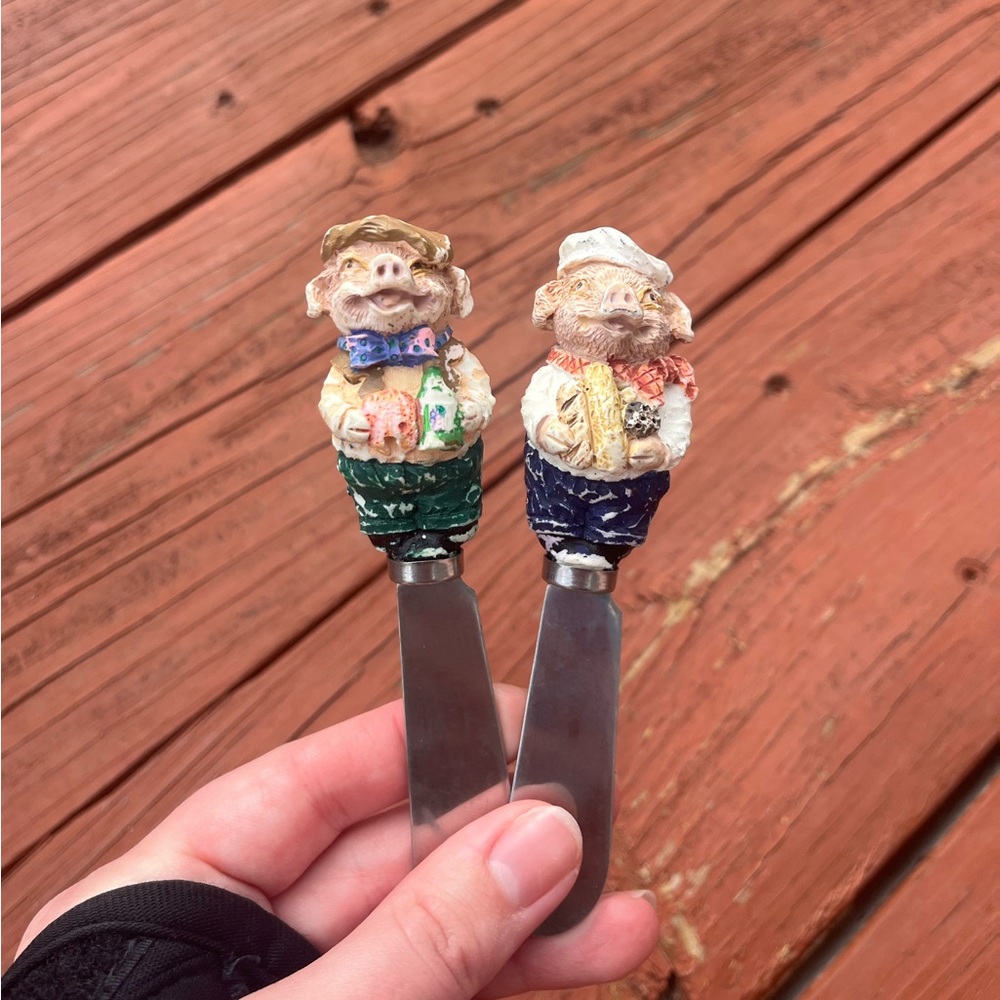 Set of 2 Boston Warehouse Pig Cheese Spreaders Serveware